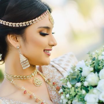 Embracing Tradition: The Beauty of Sri Lankan Kandyan Bridal Dressing